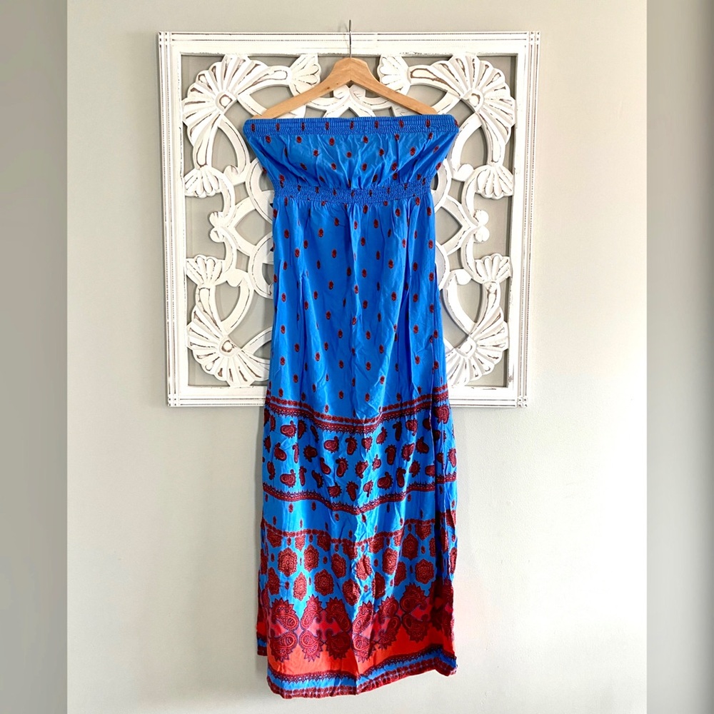 Strapless maternity dress